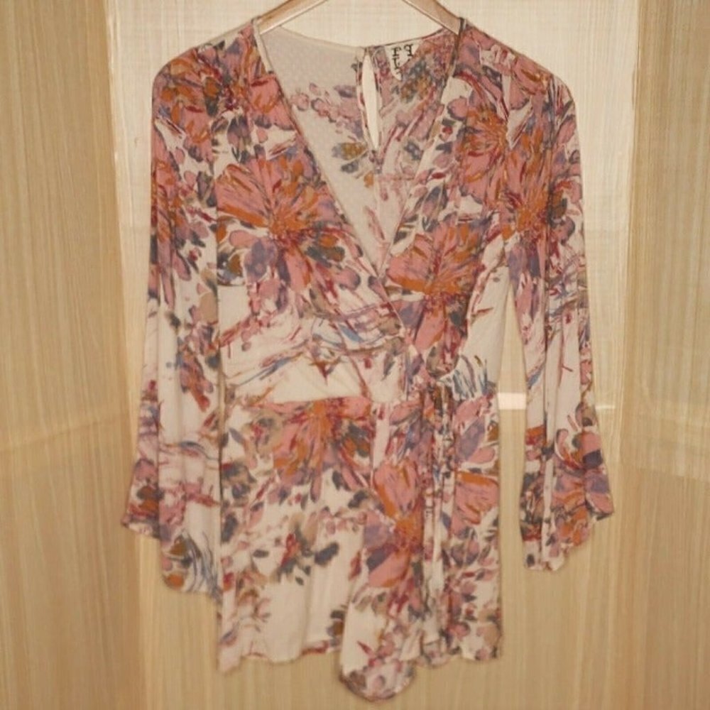 PPLA Womens Floral Bell Sleeve Shorts Romper XS
